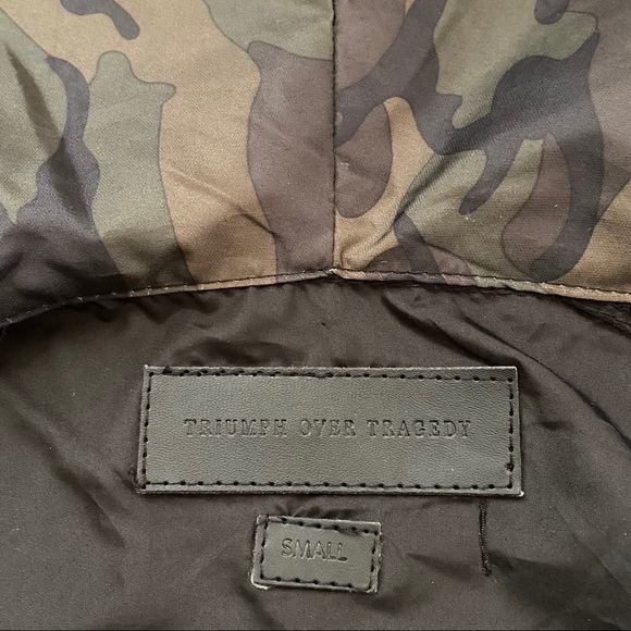 Triumph Over Tragedy Windbreaker Jacket Small - Picture 3 of 5